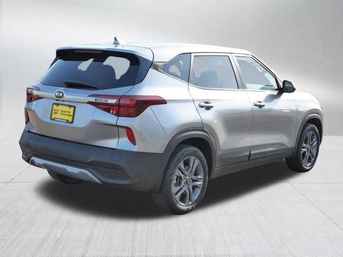 Used 2021 Kia Seltos LX AWD/4WD image 7