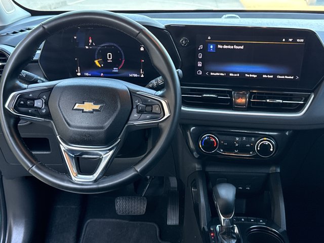 Used 2025 Chevrolet TrailBlazer LT w/ LT Cold Weather Package FWD image 14