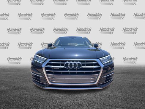 Used 2019 Audi Q5 2.0T Premium w/ Convenience Package AWD/4WD image 2