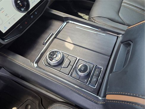 Used 2023 Ford Expedition Max Platinum AWD/4WD image 25