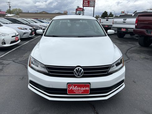 Used 2017 Volkswagen Jetta S image 3