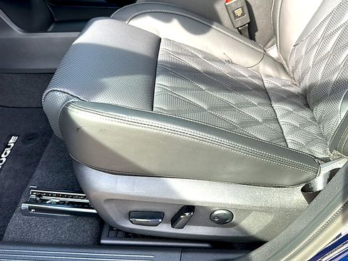 New 2026 Nissan Rogue Platinum w/ Platinum Premium Package image 13