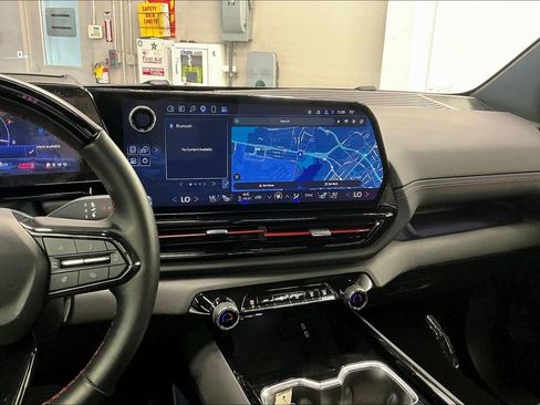 Used 2024 Chevrolet Silverado EV RST AWD/4WD image 5