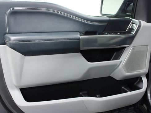 Used 2021 Ford F150 Limited image 11