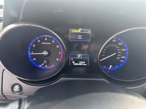 Used 2018 Subaru Outback 2.5i Limited image 11