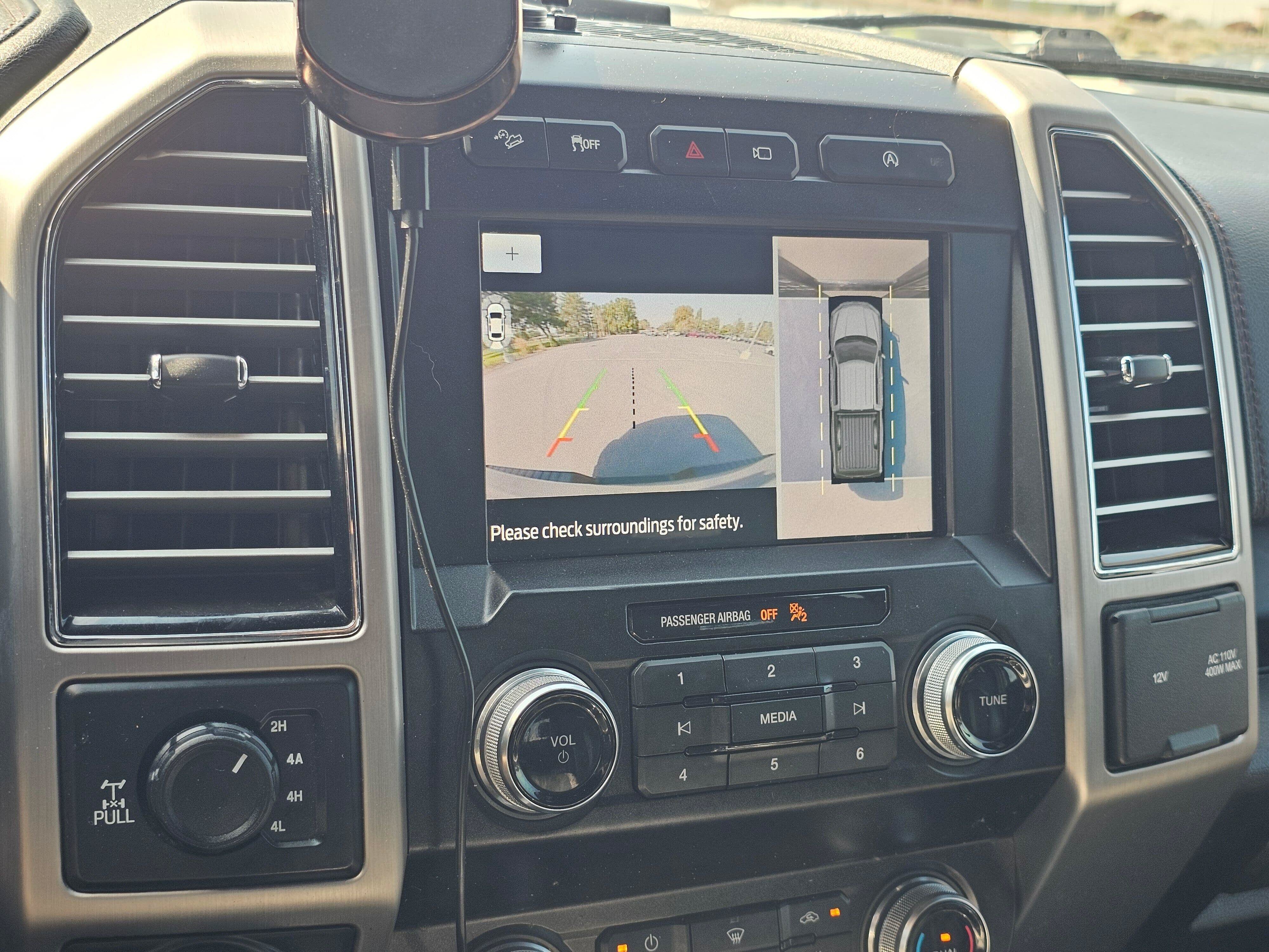 Used 2020 Ford F150 Platinum w/ Technology Package AWD/4WD image 30