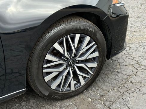 Used 2024 Nissan Altima 2.5 SV image 9