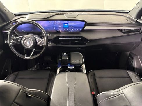 Used 2025 Buick Enclave Preferred FWD image 32