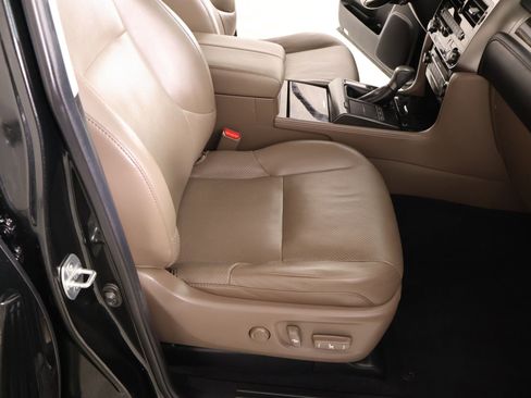 Used 2023 Lexus GX 460 Luxury w/ Accessory Package AWD/4WD image 14