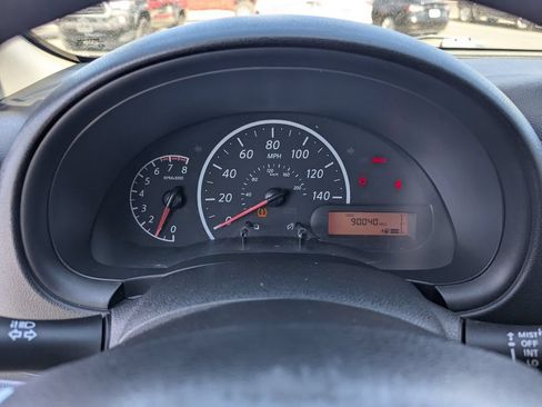 Used 2016 Nissan Versa S FWD image 19