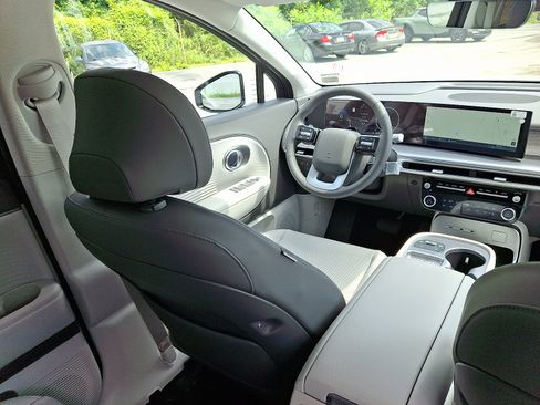 New 2026 Hyundai Ioniq 9 SEL image 9