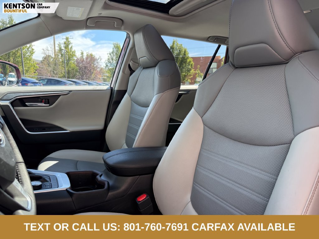 Used 2023 Toyota RAV4 Limited AWD/4WD image 25