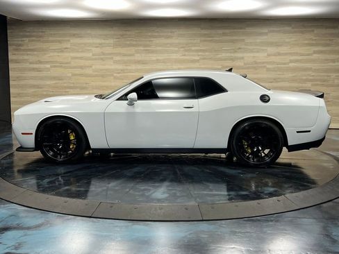 Used 2021 Dodge Challenger R/T Scat Pack w/ Dynamics Package image 19