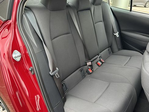 Used 2025 Toyota Corolla LE image 13