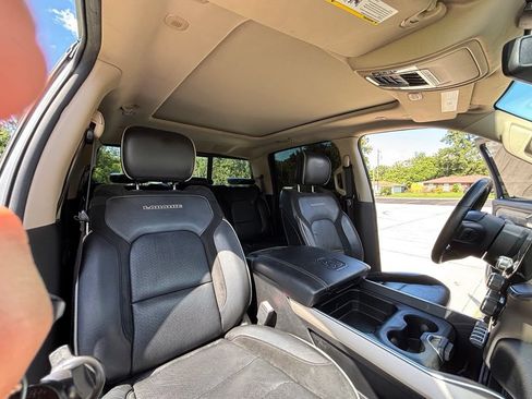 Used 2019 RAM 1500 Laramie AWD/4WD image 27