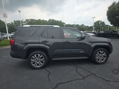 Used 2026 Toyota 4Runner SR5 AWD/4WD image 9