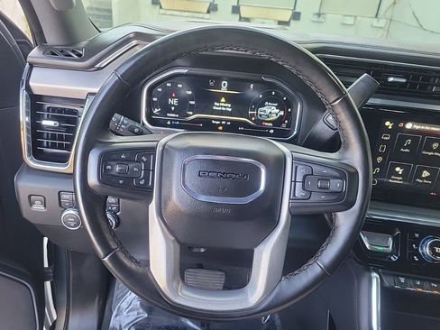 Used 2025 GMC Sierra 3500 Denali w/ Denali Reserve Package image 26