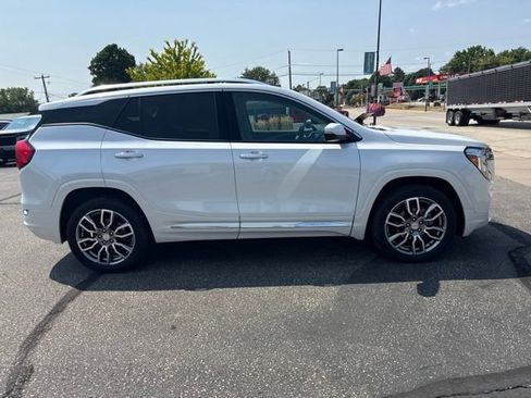 Used 2022 GMC Terrain Denali AWD/4WD image 6