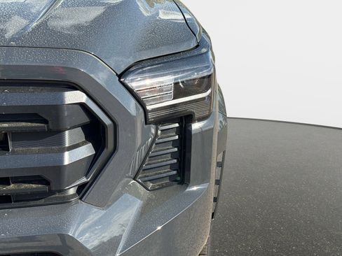 New 2026 Toyota Tacoma SR5 RWD image 9