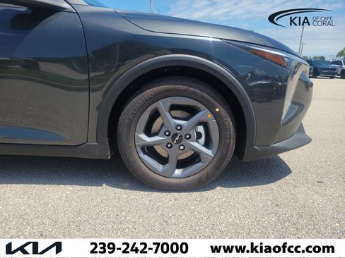 New 2026 Kia K4 FWD image 7