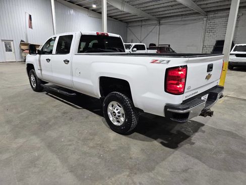 Used 2015 Chevrolet Silverado 2500 LT w/ Z71 Package, Off-Road AWD/4WD image 9
