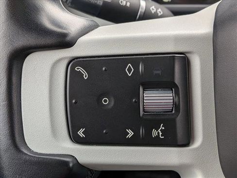 Used 2022 Land Rover Defender 110 X-Dynamic HSE image 17