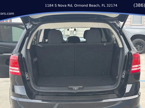Used 2017 Dodge Journey SE w/ Flexible Seating Group image 10