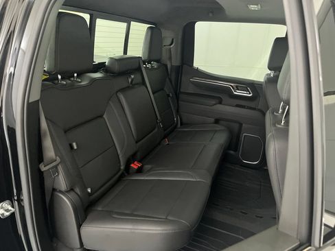 Used 2025 Chevrolet Silverado 1500 LTZ w/ Technology Package AWD/4WD image 19