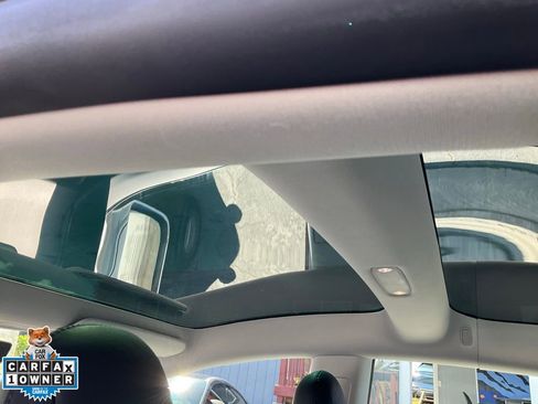 Used 2019 Tesla Model 3 Long Range image 32