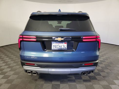 Used 2026 Chevrolet Traverse LT w/ Driver Confidence Package image 5