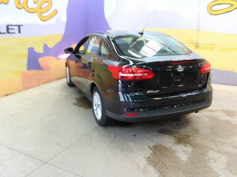 Used 2018 Ford Focus SE image 5