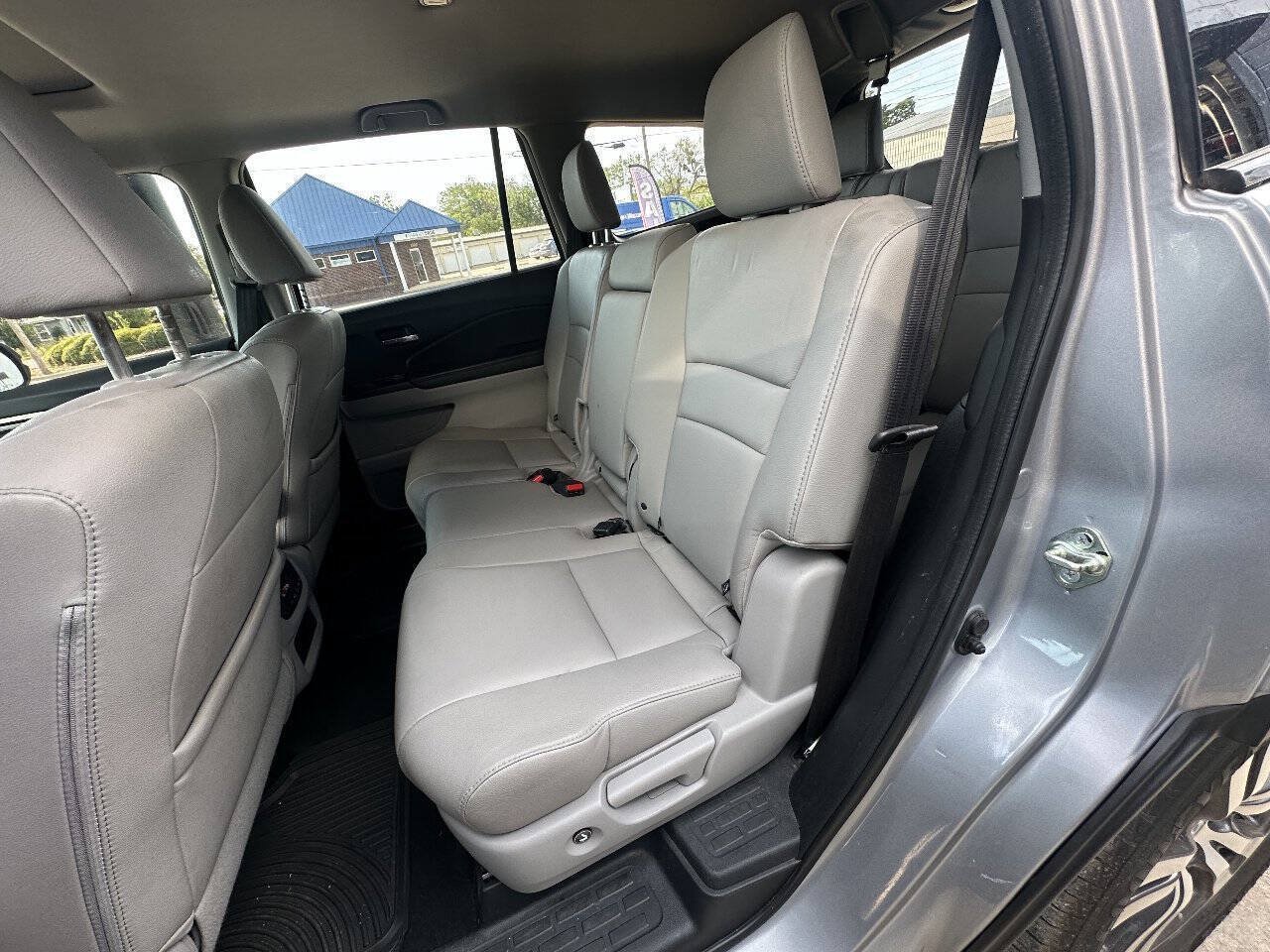 Used 2017 Honda Pilot EX-L image 17