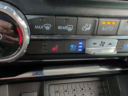 Certified 2023 Ford F150 Lariat w/ Equipment Group 502A High AWD/4WD image 22