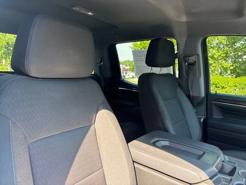 Used 2024 Chevrolet Silverado 1500 LT AWD/4WD image 11
