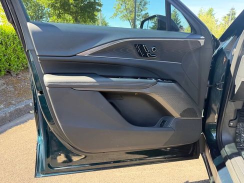 Used 2024 Cadillac Lyriq Sport AWD/4WD image 11