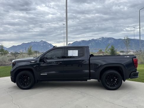 Used 2024 GMC Sierra 1500 Elevation AWD/4WD image 2