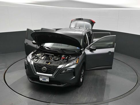 Used 2021 Nissan Rogue S image 27