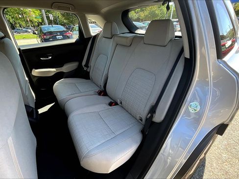 Certified 2024 Honda HR-V LX image 26