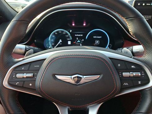 Used 2023 Genesis GV70 3.5T Sport w/ Sport Prestige Package AWD/4WD image 20
