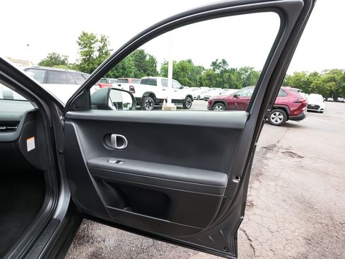 Used 2024 Hyundai Ioniq 5 SEL AWD/4WD image 15