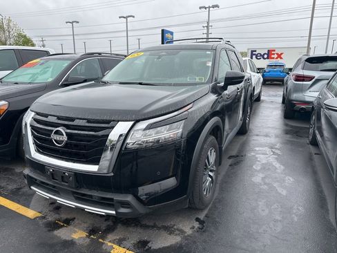 Used 2024 Nissan Pathfinder SL AWD/4WD image 4