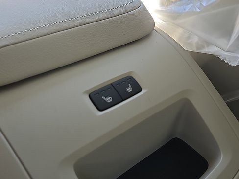 New 2026 Volvo V60 B5 Cross Country Plus w/ Protection Package Premier image 11