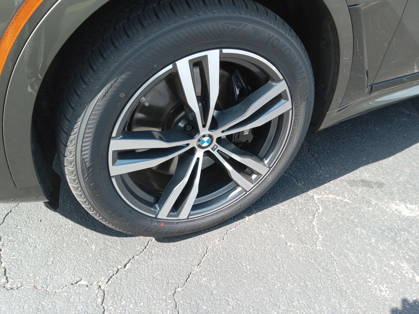 Used 2024 BMW X7 M60i w/ Climate Comfort Package AWD/4WD image 6