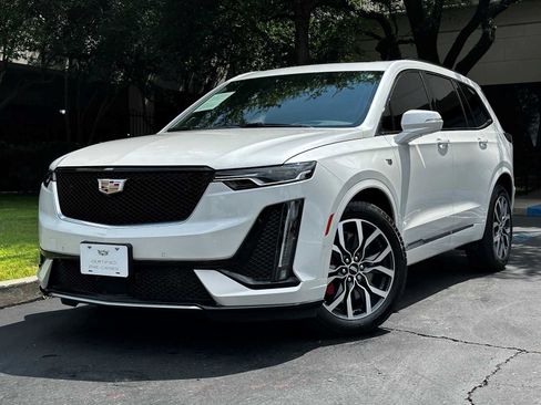 Certified 2025 Cadillac XT6 Sport w/ Technology Package AWD/4WD image 1