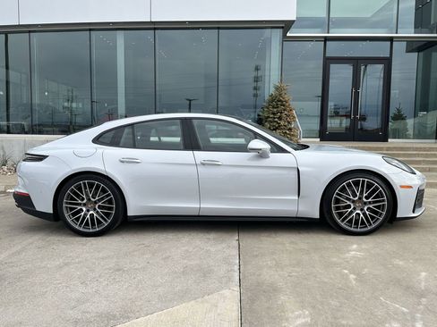 New 2026 Porsche Panamera 4 image 8