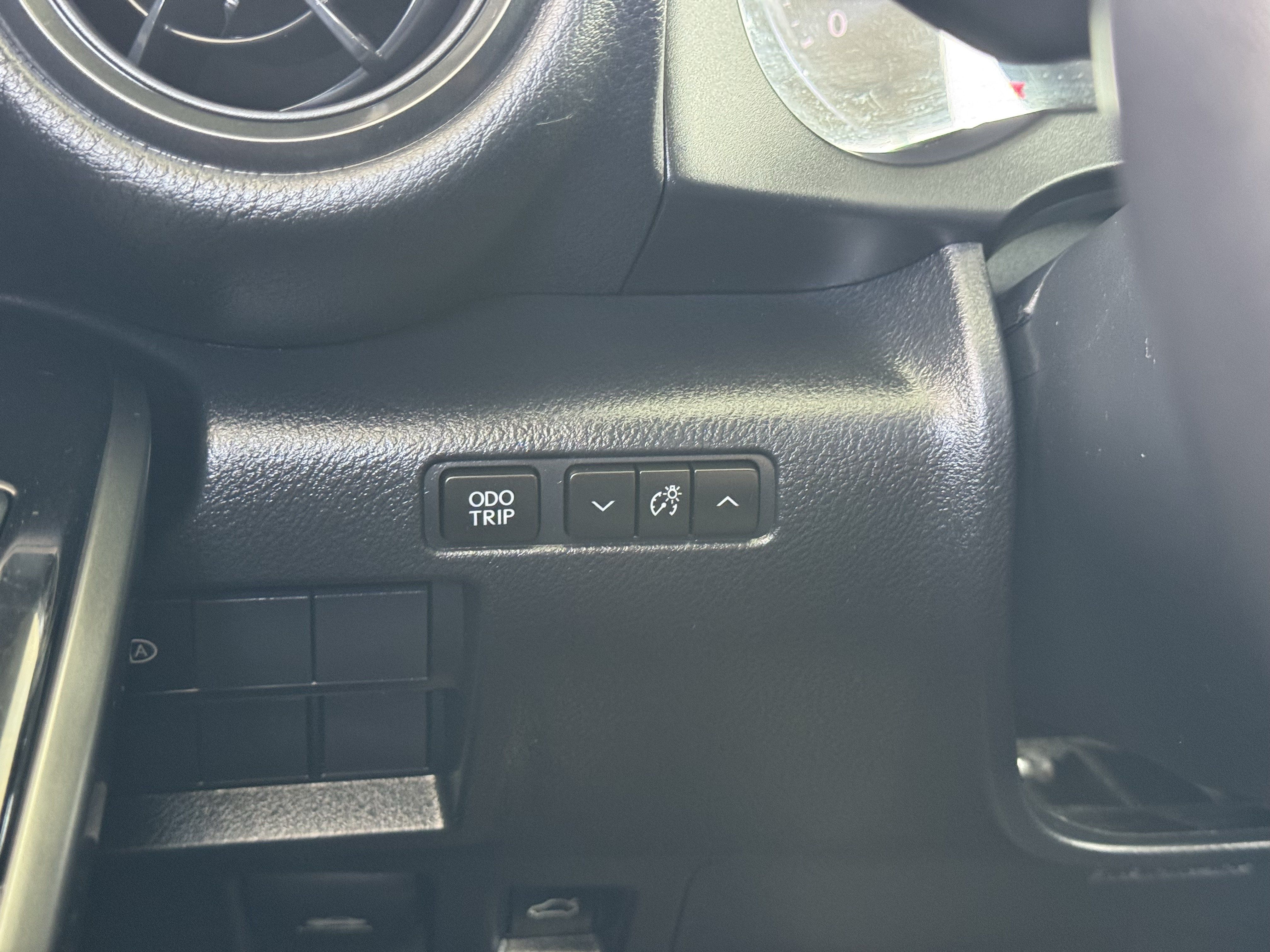 Used 2023 Lexus IS 300 w/ Comfort Package RWD image 32
