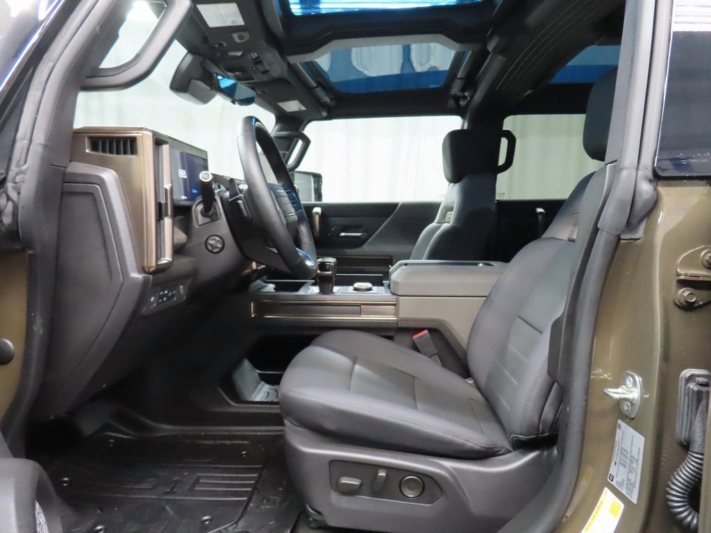 Used 2025 GMC Hummer EV 2X AWD/4WD image 9