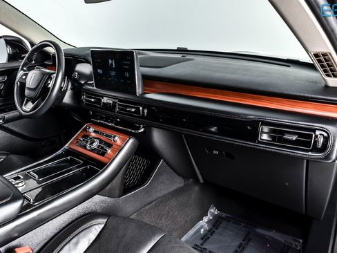 Used 2024 Lincoln Aviator Reserve image 25
