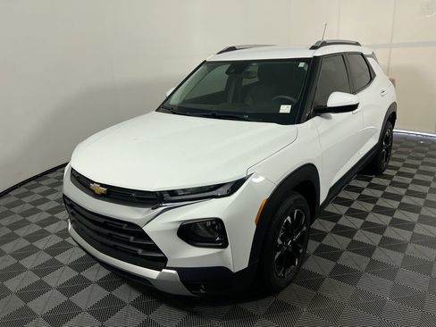 Used 2023 Chevrolet TrailBlazer LT FWD image 7