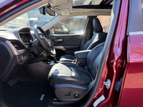 Used 2018 Jeep Cherokee Limited image 15